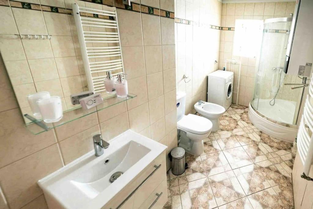 Apartament Quattro, Duszniki-Zdroj Duszniki Zdrój Exteriör bild